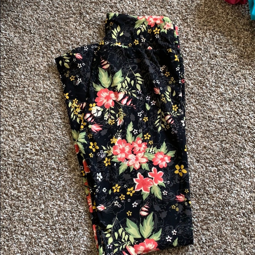 Lularoe one size leggings